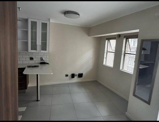 1 BEDROOM APARTMENT FOR SALE IN HATFIELD
